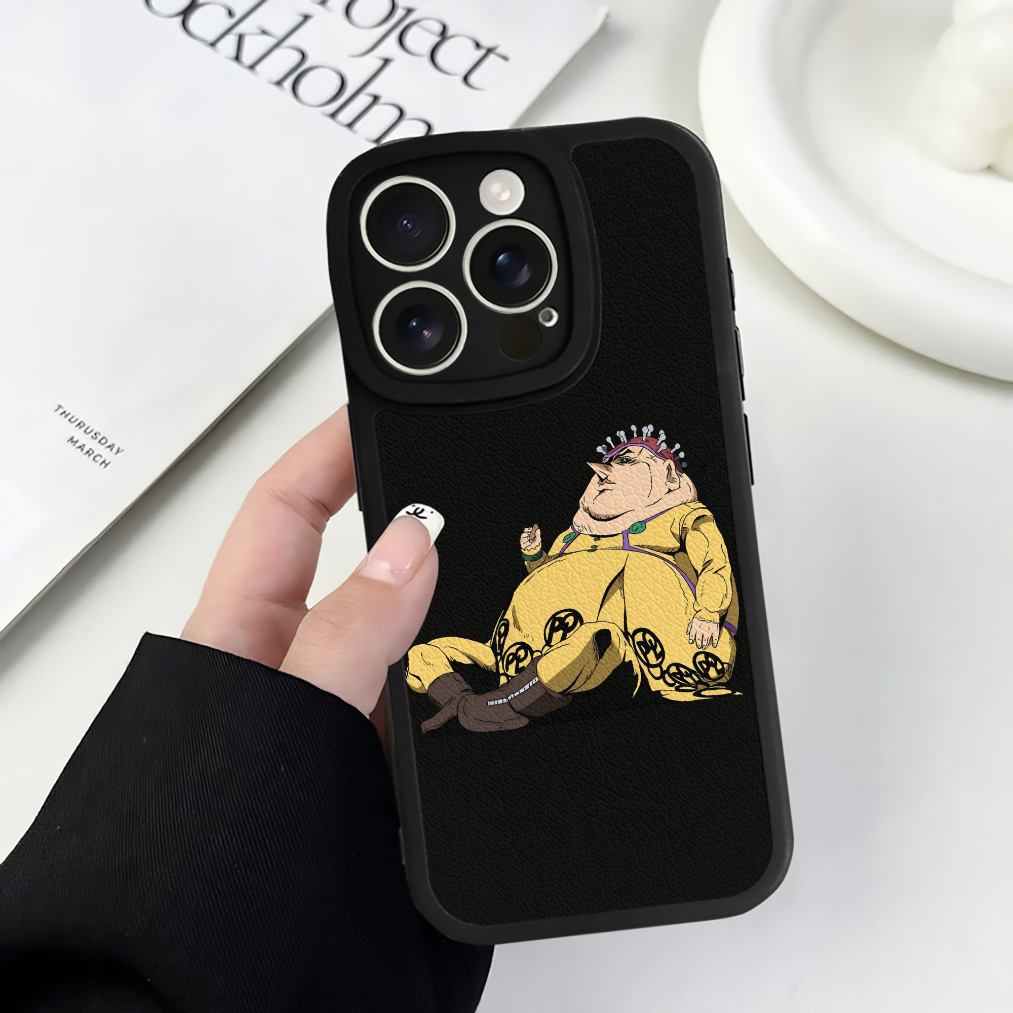 （画像用） ジョジョの奇妙な冒険 ポルポ JoJo's Bizarre Adventure Polpo 【iPhone 16シリーズ対応】シリコンスマホケース（レザー調） 材質：シリコン